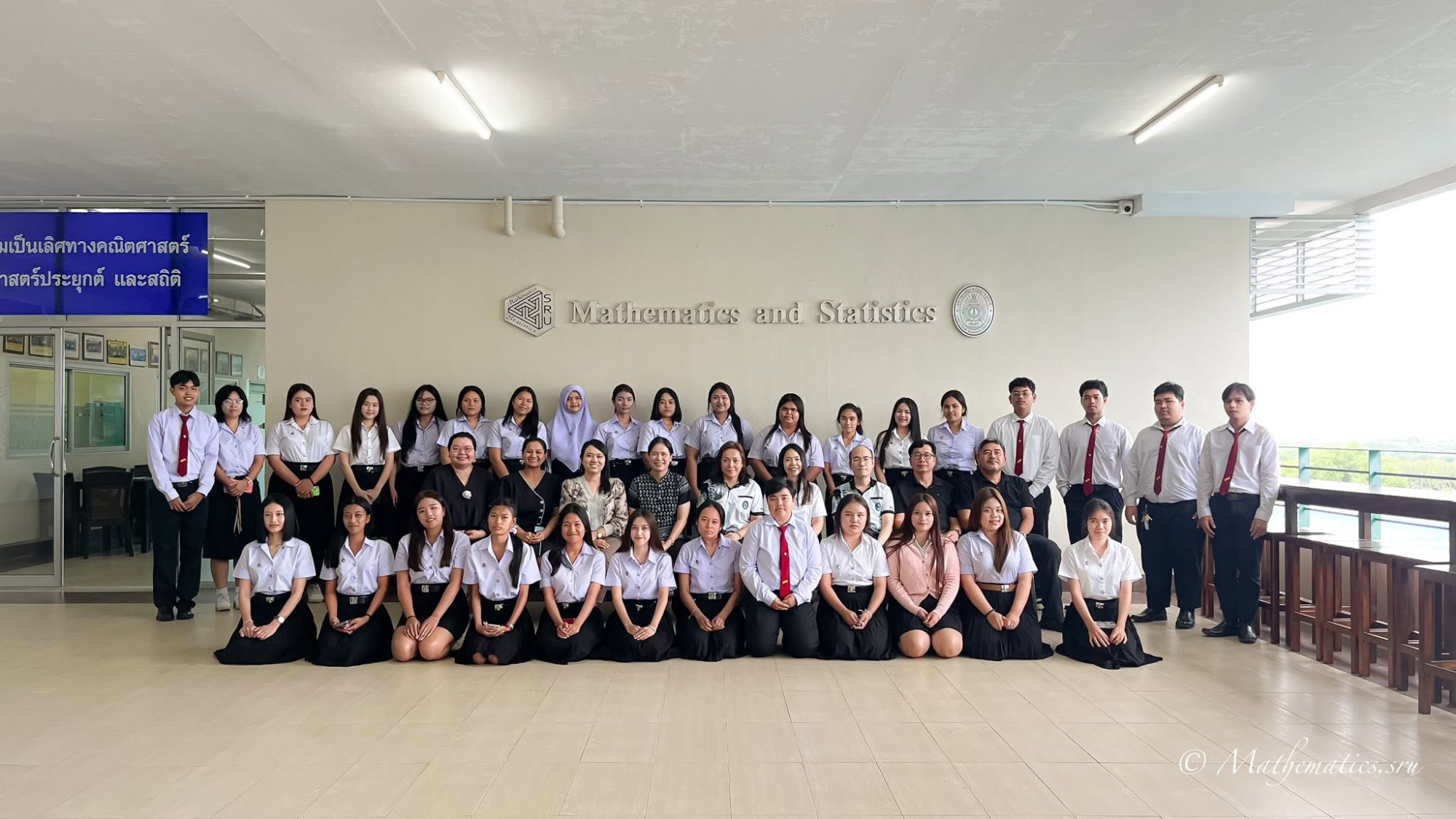 เปิดเทอมด้วยความพร้อม รู้จักการเรียน ชีวิตในมหาวิทยาลัย และกิจกรรมของสาขา พร้อมพบอาจารย์และเพื่อนร่วมเส้นทาง